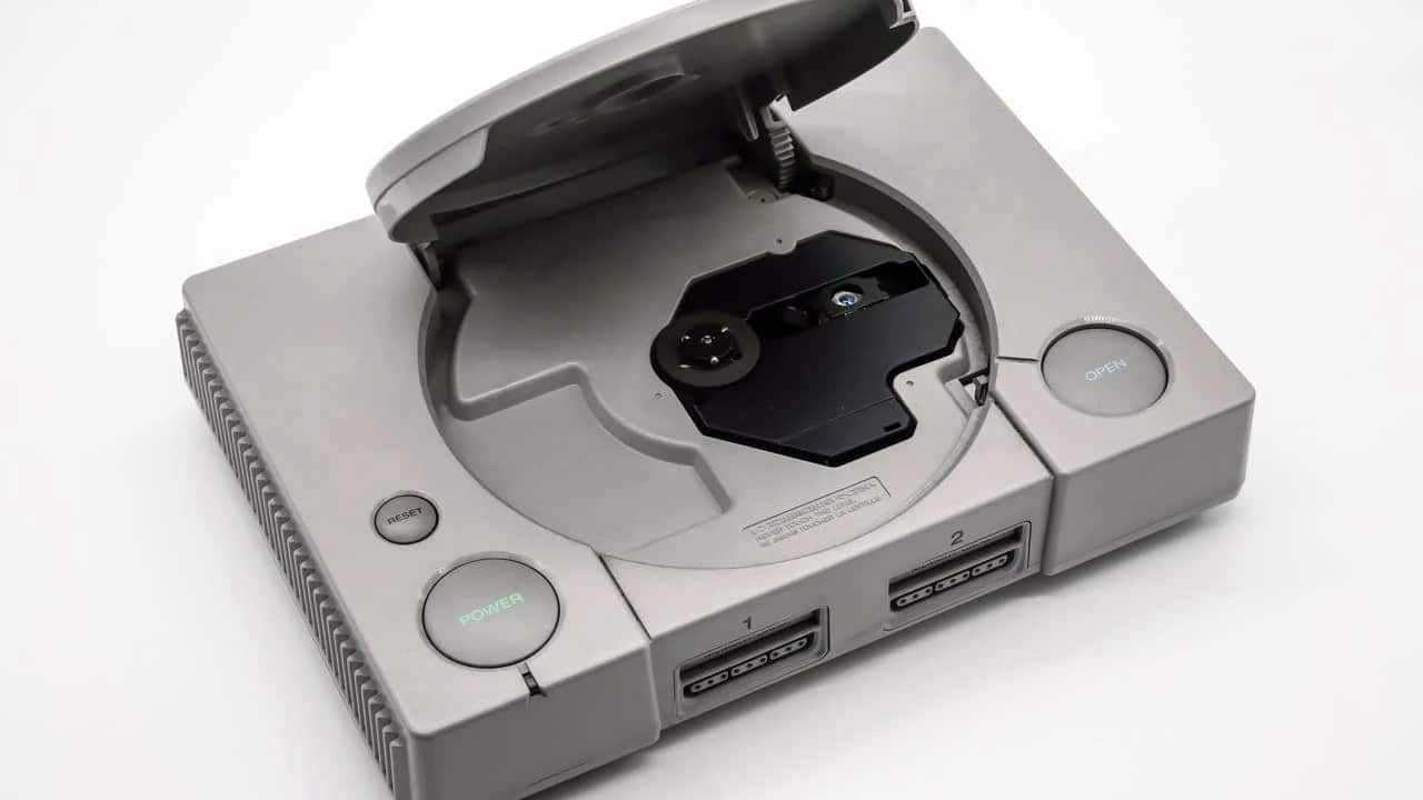 Consola PlayStation 1 abierta