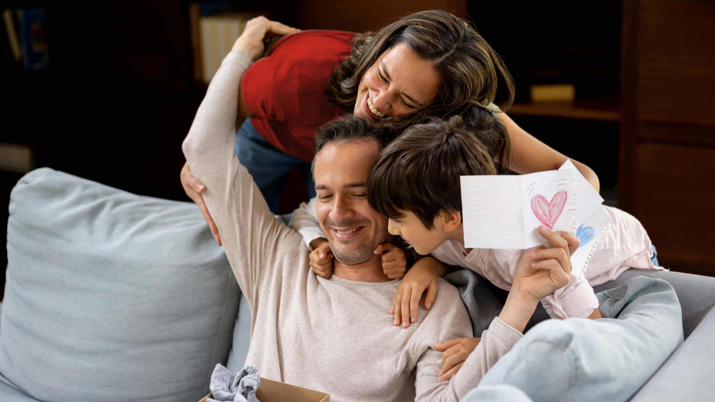 Claro celebra a mamá y a papá con premios increíbles