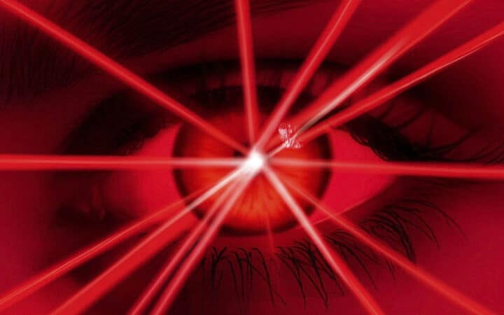 ¿Ver con los ojos cerrados? Ahora es posible con los lentes de contacto infrarrojos